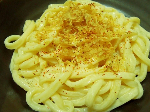 ずぼらご飯！冷凍うどんでマヨ和えうどん